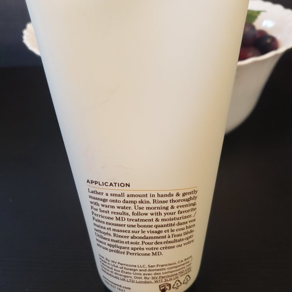 PERRICONE MD VITAMINC ESTER CITRUS BRIGHTENING CLEANSER $40 - Picture 3 of 4